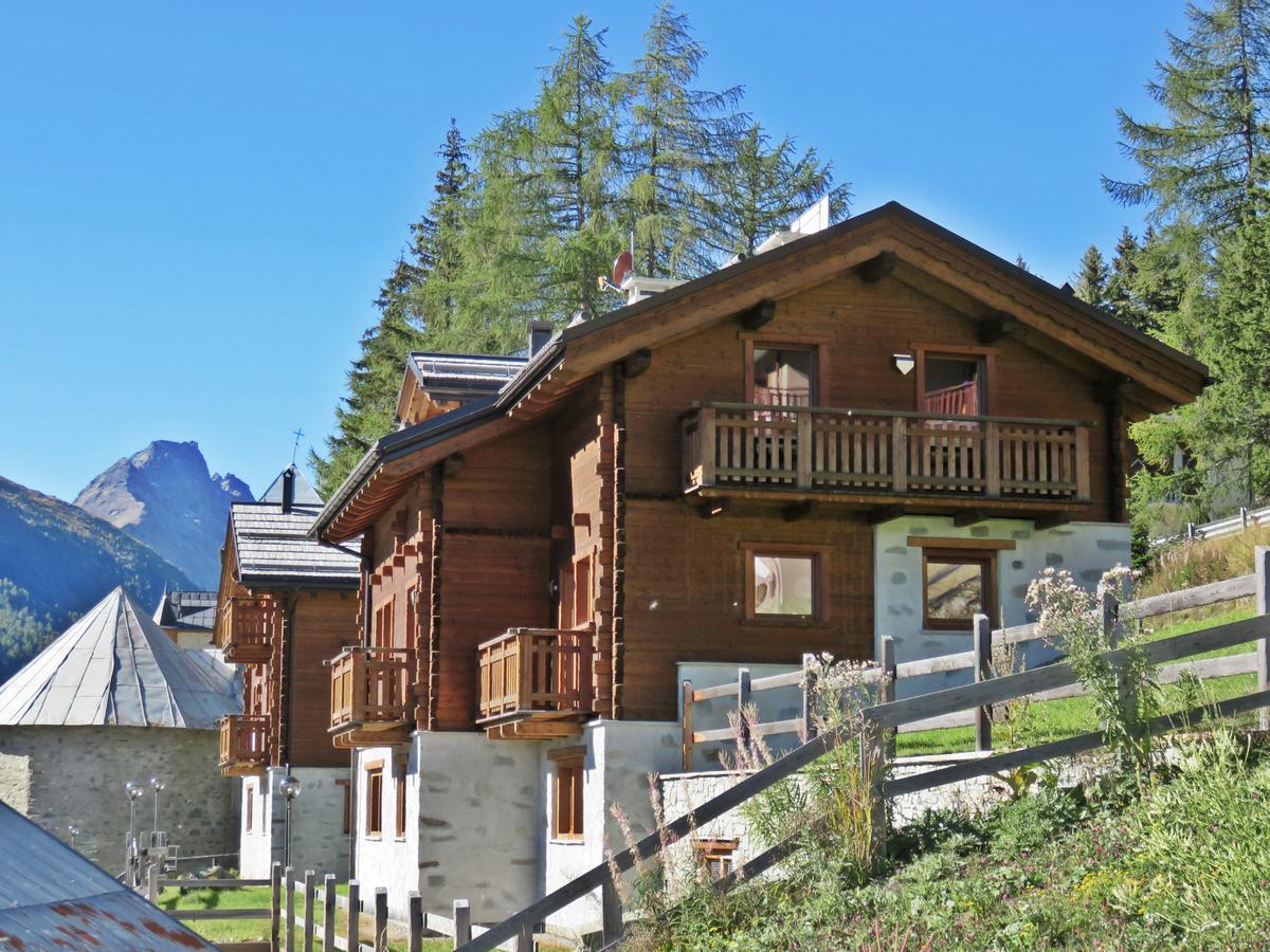 Chalet Selva Apartment Isolaccia Exterior photo